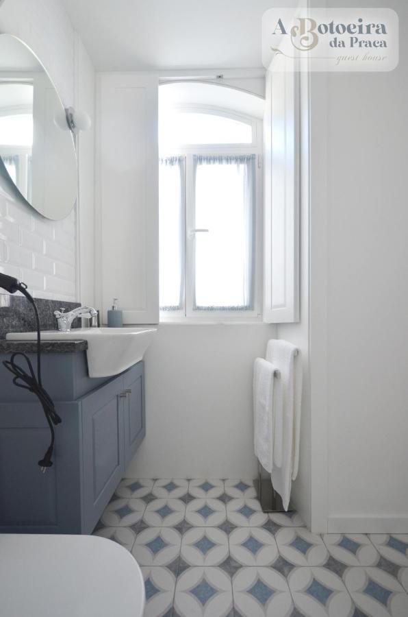 A Botoeira Da Praca Guest House Viana do Castelo Ngoại thất bức ảnh